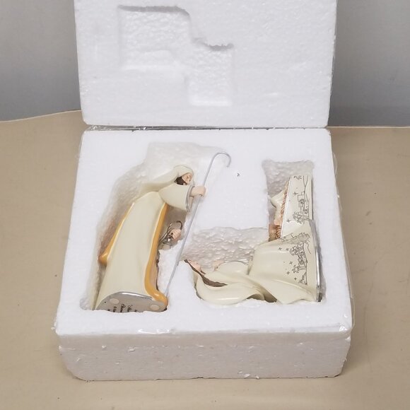 Silver Blessings Nativity Christmas Tree Collection Joseph, Mary, Jesus Figurine - Picture 4 of 16